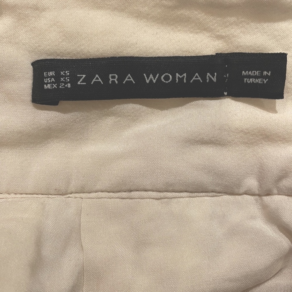 ZARA Woman Appliqué and Embroidered Skirt - XS - Picture 5 of 5